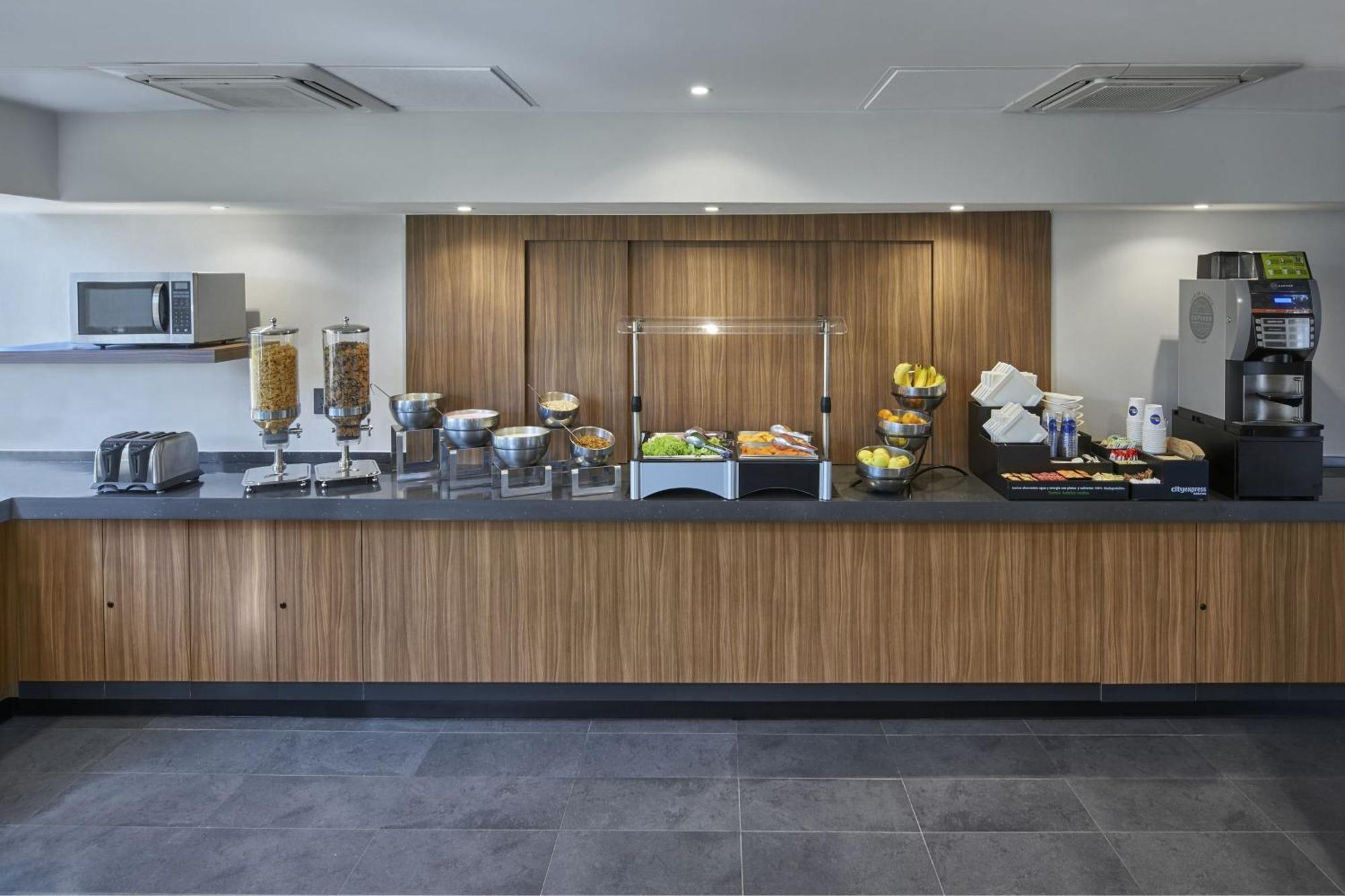 City Express By Marriott San Luis Potosi Zona Universitaria Εξωτερικό φωτογραφία